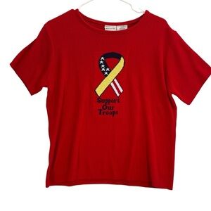 Women’s White Stag Vintage Support Our Troops Red Sweater. Size L
